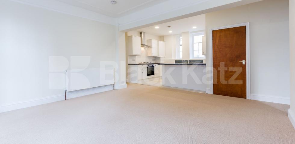 Beautiful 3 bed 2 bath in a mansion block by Oxford Street & Hyde Park. Harrowby Street, Marble Arch - Hyde Park